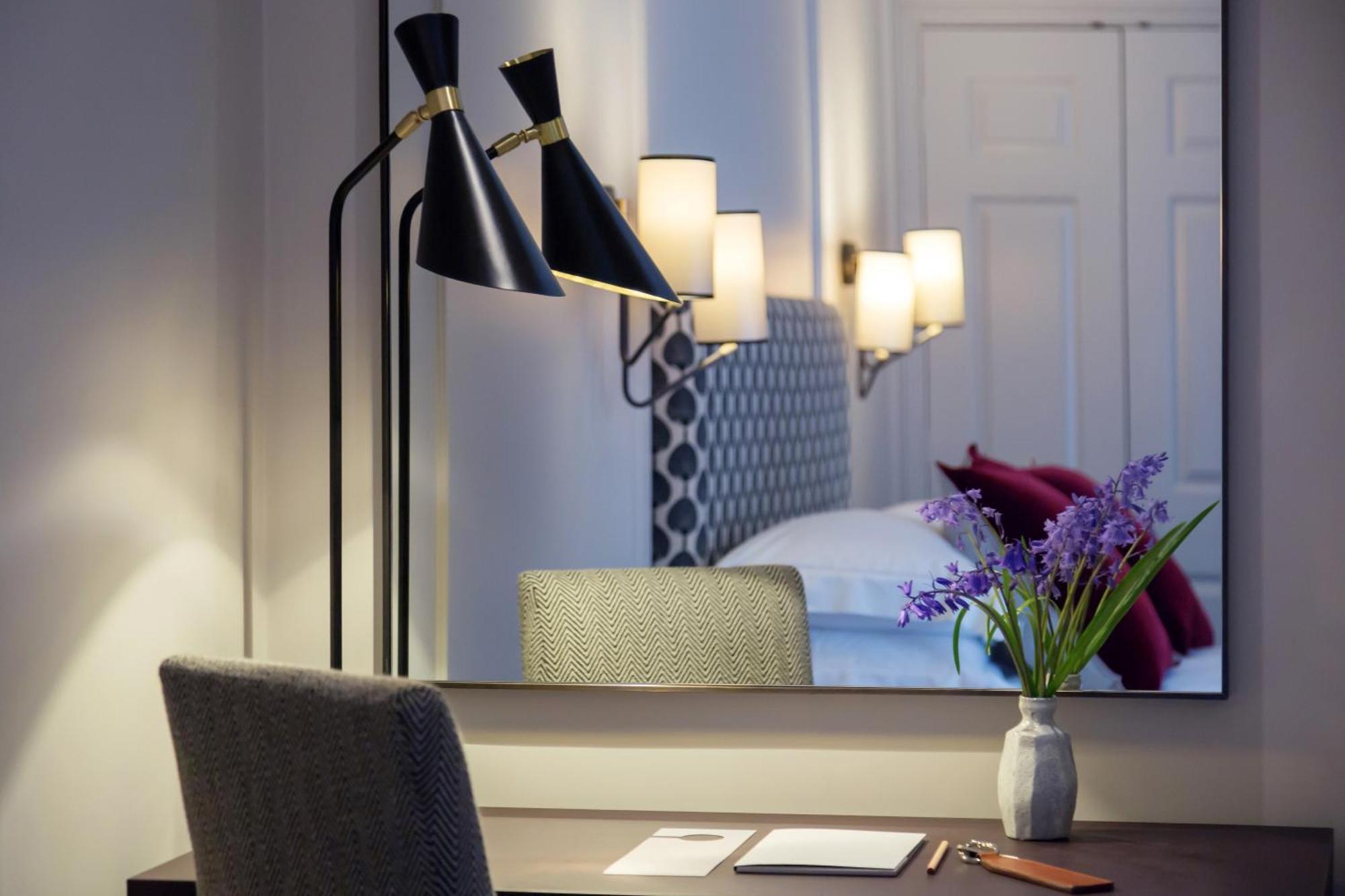 فندق أولد بارسونيج أكسفورد المظهر الخارجي الصورة Floor lamp